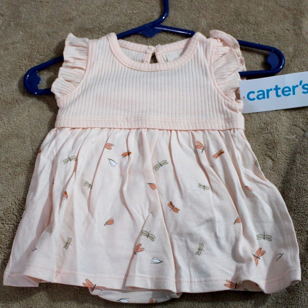 NWT Carter's NewBorn 2-piece dress set. Cute Dragonfly design